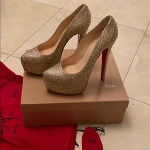 Christian Louboutin daffodile strass peach SS 38